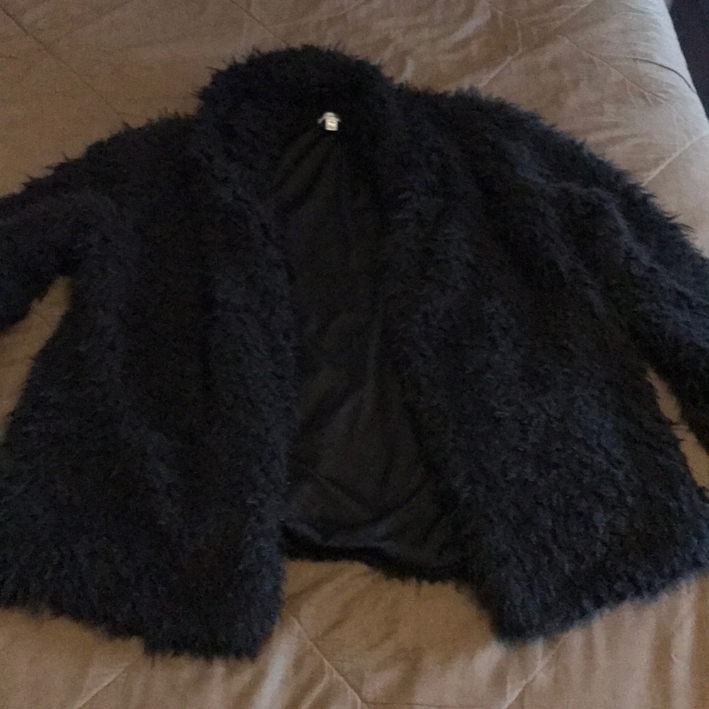 Black faux fur jacket - medium